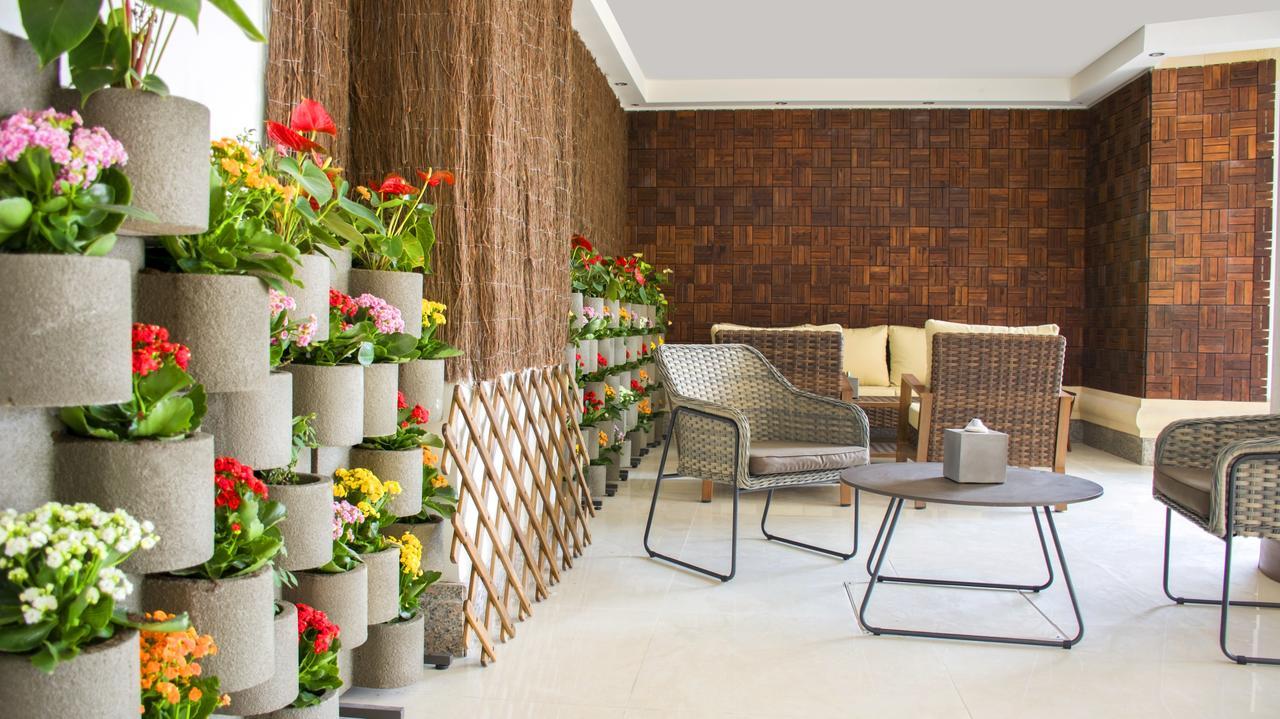 Radisson Blu Resort, Al Khobar הלף מון ביי מראה חיצוני תמונה Vertical garden