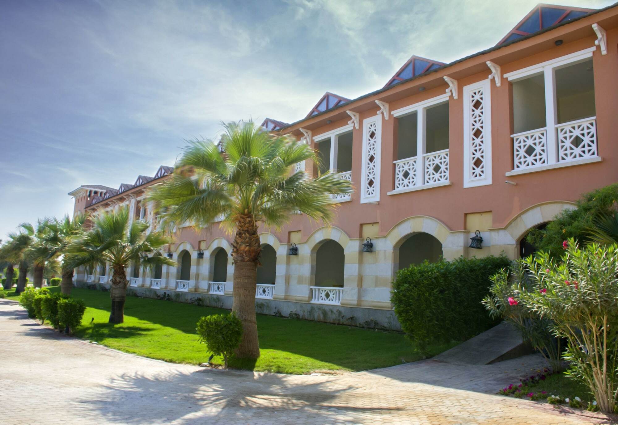 Radisson Blu Resort, Al Khobar הלף מון ביי מראה חיצוני תמונה A typical hotel in Antalya